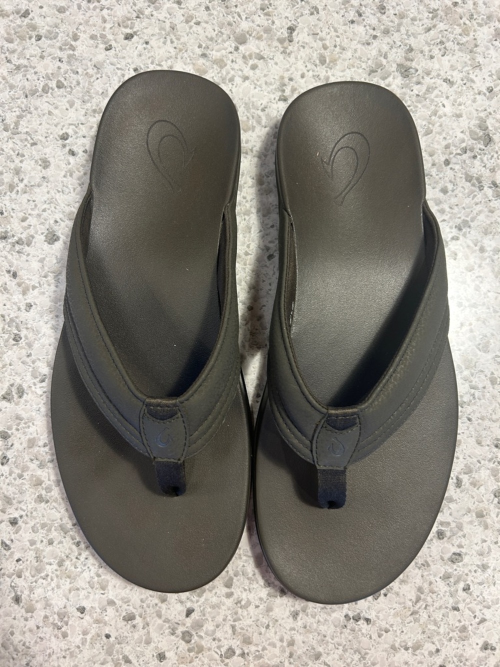 OluKai Maha Men's Beach Sandal Flip-Flop Sandals size 13